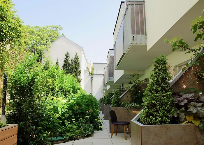 Parks 73 The Townhouse 4*