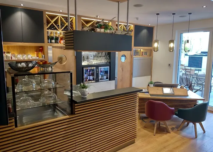 Отель Parks 73 The Townhouse 4*