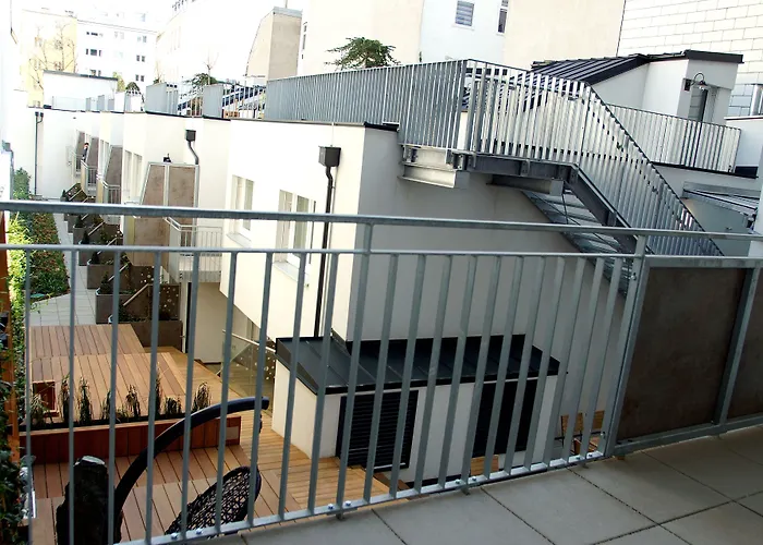 Parks 73 The Townhouse فندق فيينا
