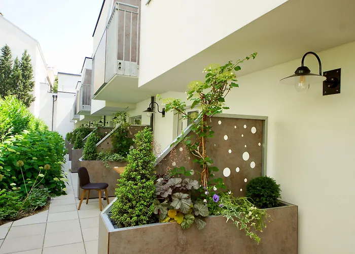 Parks 73 The Townhouse 4* فيينا