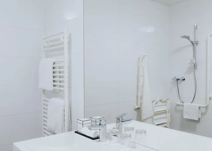 Parks 73 The Townhouse 4*